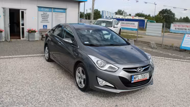 HYUNDAI i40
