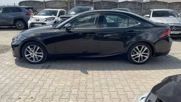 LEXUS IS
