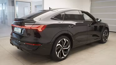 AUDI Q8 Sportback e-tron
