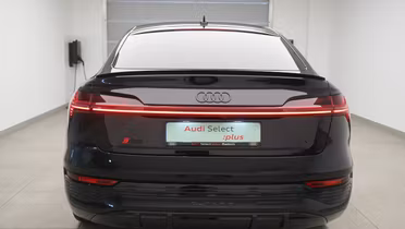 AUDI Q8 Sportback e-tron