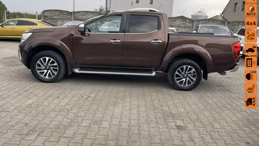 NISSAN Navara