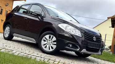 SUZUKI S-Cross