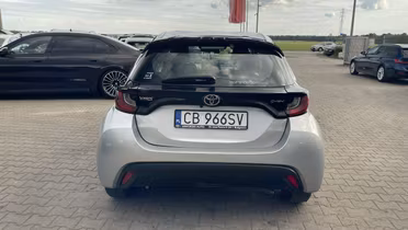 TOYOTA Yaris
