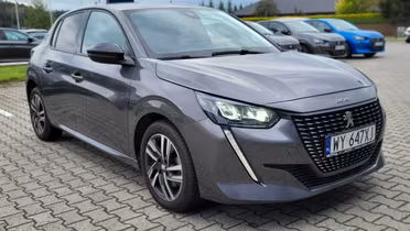 PEUGEOT 208