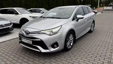 TOYOTA Avensis