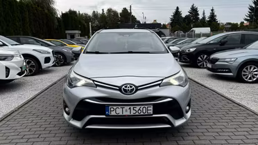 TOYOTA Avensis