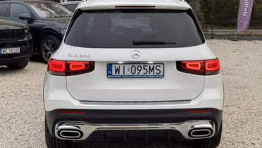 MERCEDES-BENZ GLB