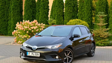 TOYOTA Auris