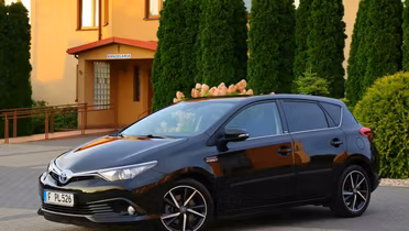 TOYOTA Auris