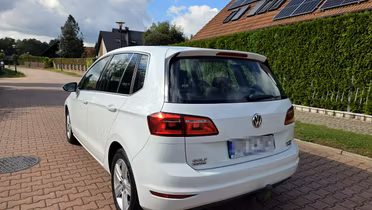 VOLKSWAGEN Golf Sportsvan