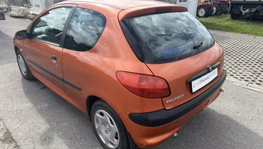 PEUGEOT 206