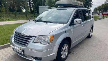 CHRYSLER Town & Country