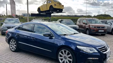 VOLKSWAGEN Passat CC