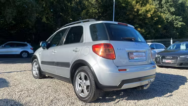 SUZUKI SX4