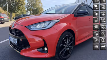 TOYOTA Yaris