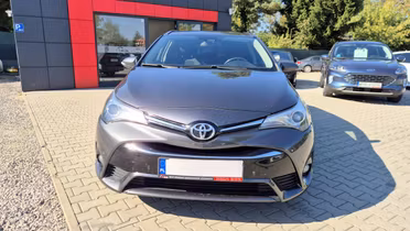 TOYOTA Avensis