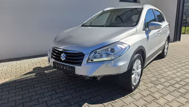 SUZUKI S-Cross