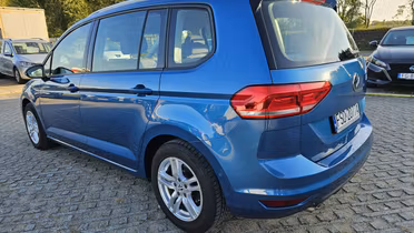 VOLKSWAGEN Touran