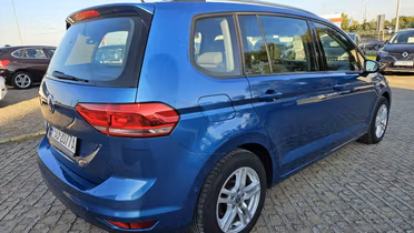 VOLKSWAGEN Touran