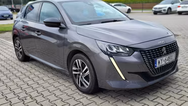 PEUGEOT 208
