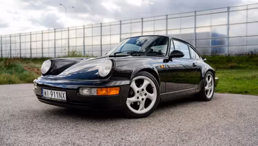 PORSCHE 911