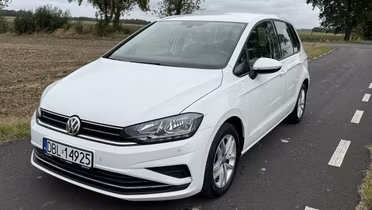 VOLKSWAGEN Golf Sportsvan