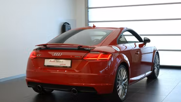 AUDI TT