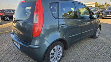 MITSUBISHI Colt