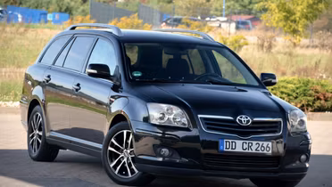 TOYOTA Avensis