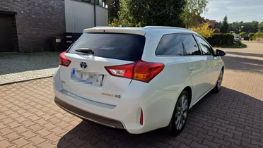 TOYOTA Auris