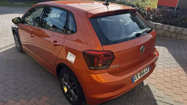 VOLKSWAGEN Polo