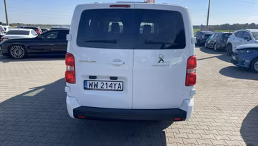 PEUGEOT Traveller
