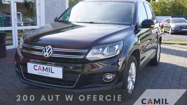 VOLKSWAGEN Tiguan