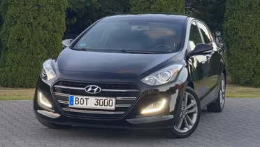 HYUNDAI i30