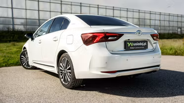 TOYOTA Avensis