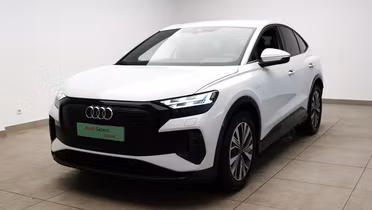 AUDI Q4