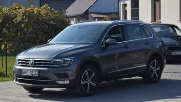 VOLKSWAGEN Tiguan