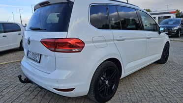 VOLKSWAGEN Touran
