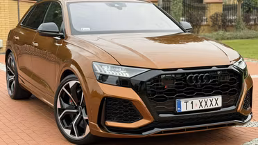 AUDI RS Q8