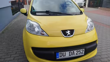 PEUGEOT 107