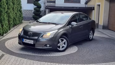 TOYOTA Avensis
