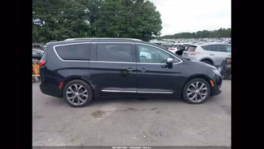 CHRYSLER Pacifica