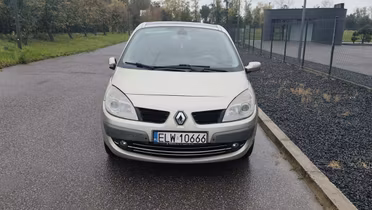 RENAULT Grand Scenic
