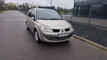 RENAULT Grand Scenic