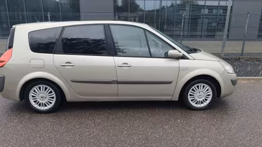 RENAULT Grand Scenic