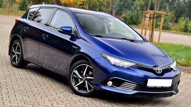 TOYOTA Auris
