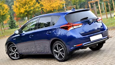 TOYOTA Auris