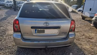 TOYOTA Avensis