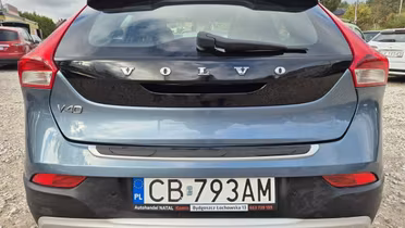 VOLVO V40 Cross Country