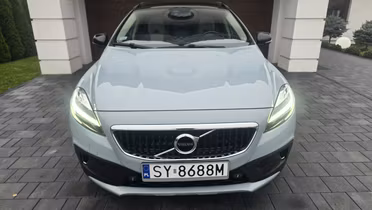 VOLVO V40 Cross Country